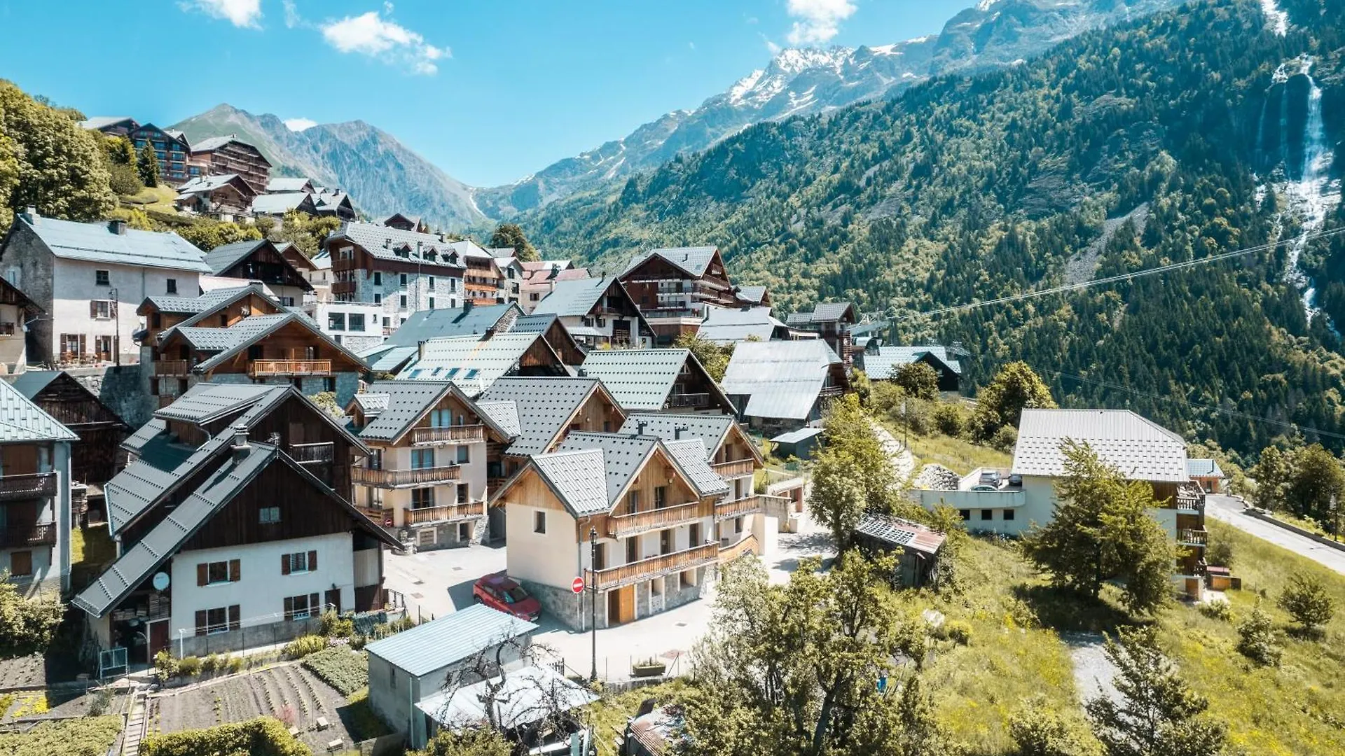 Chalet Des Cousins: Fantastic Alpine Chalet Vaujany