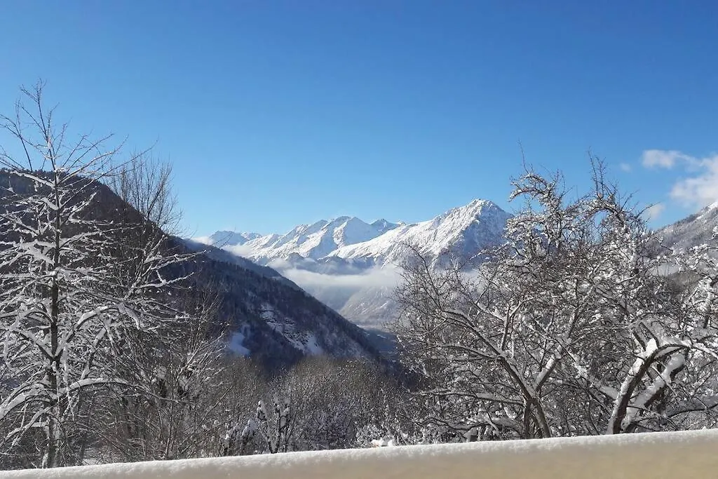 Chalet Des Cousins: Fantastic Alpine Chalet Vaujany